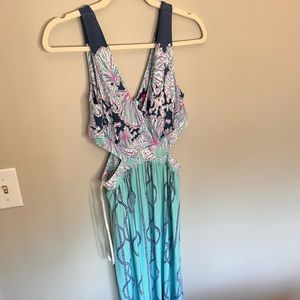 Lilly Pulitzer maxi dress with side cut outs. Sz 6.